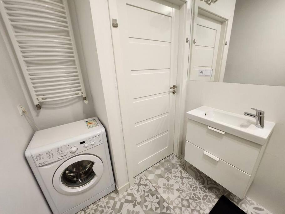 Apartstars - Powstancow #32 With Terrace Rzeszów Exterior foto
